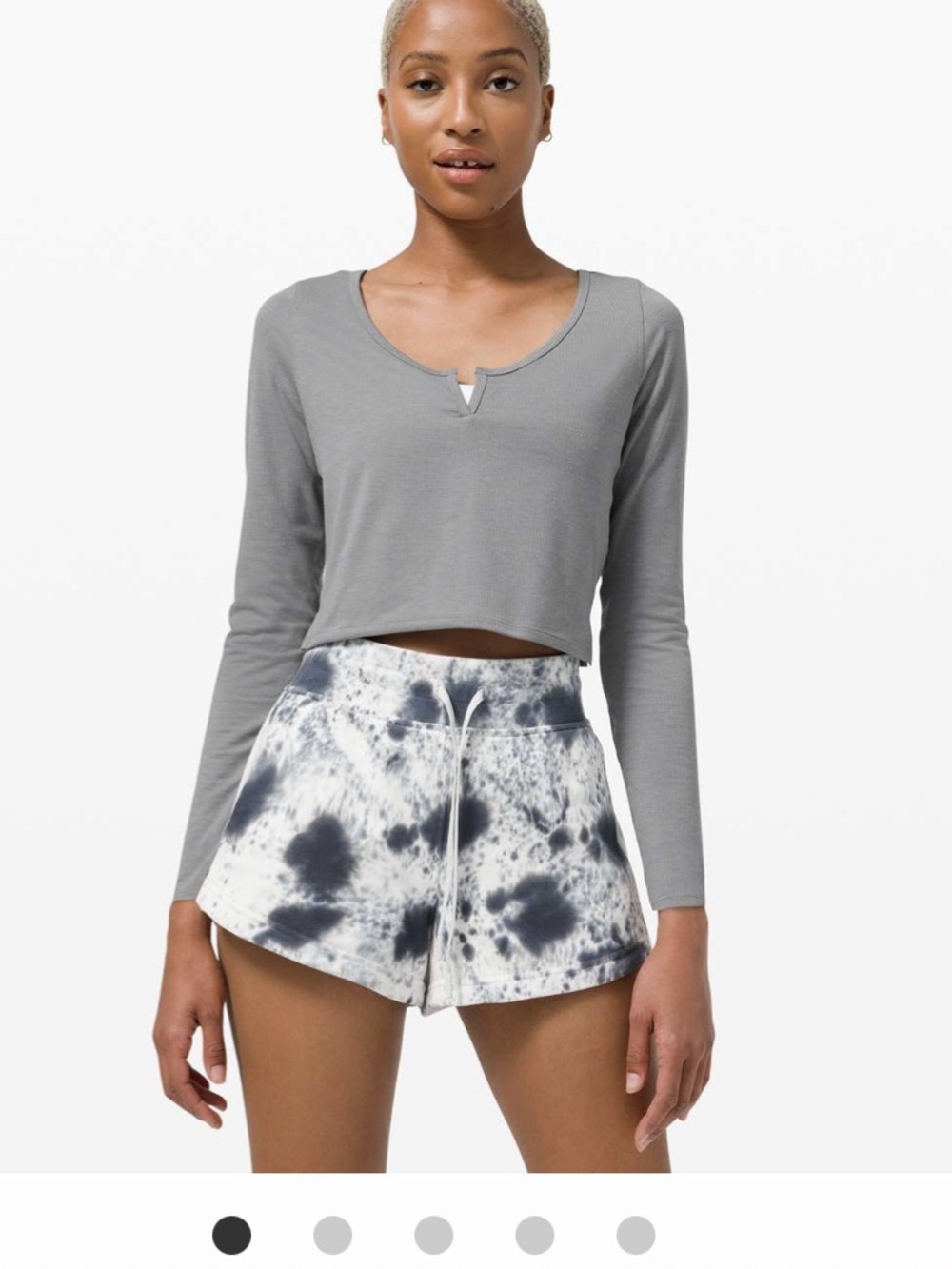 Lululemon Cropped Henley Long Sleeve
Heathered Asphalt Grey / White
